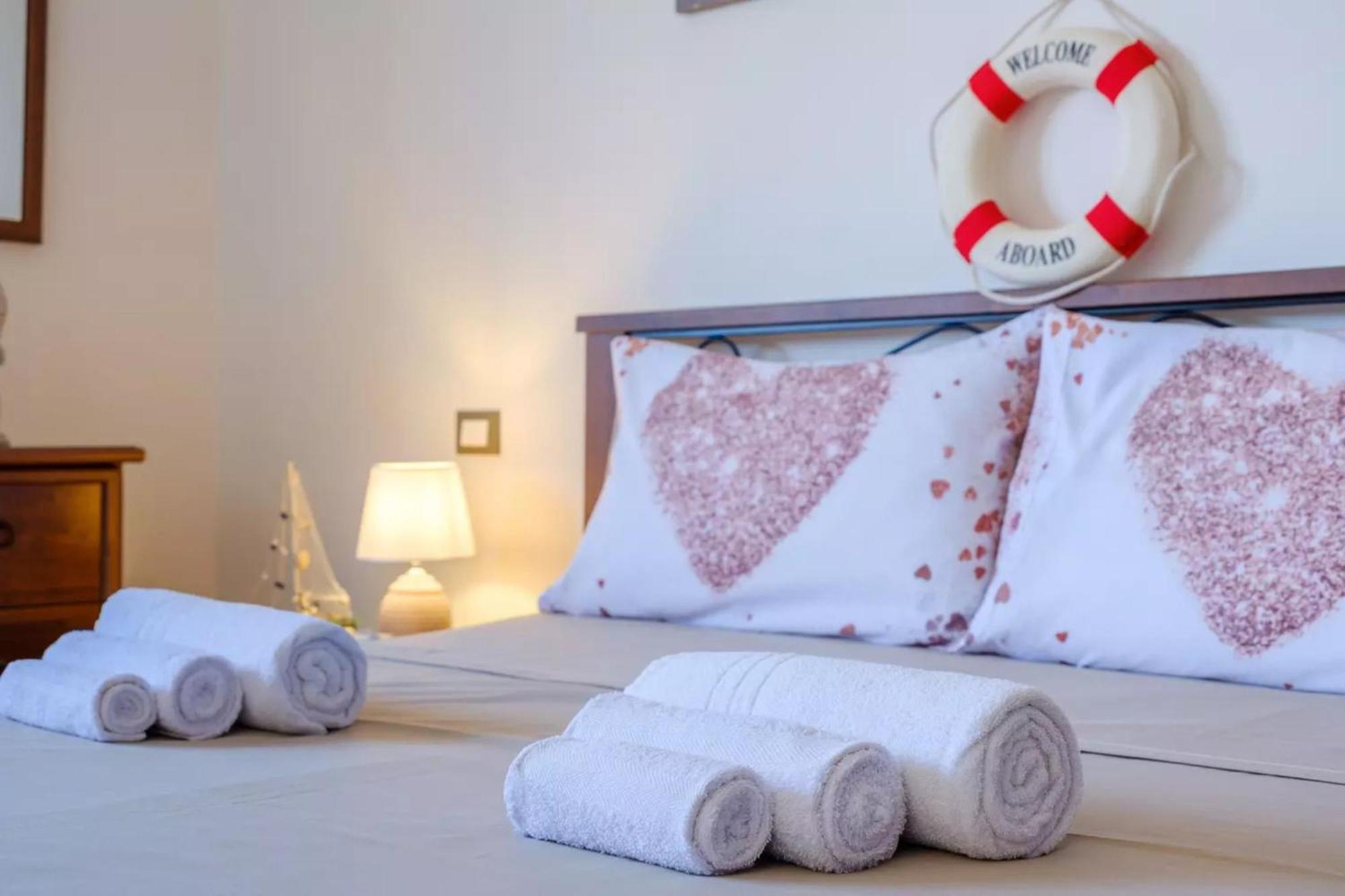 Emerald Residence Sleeps 12 With Sea View Porto Cesareo Zewnętrze zdjęcie