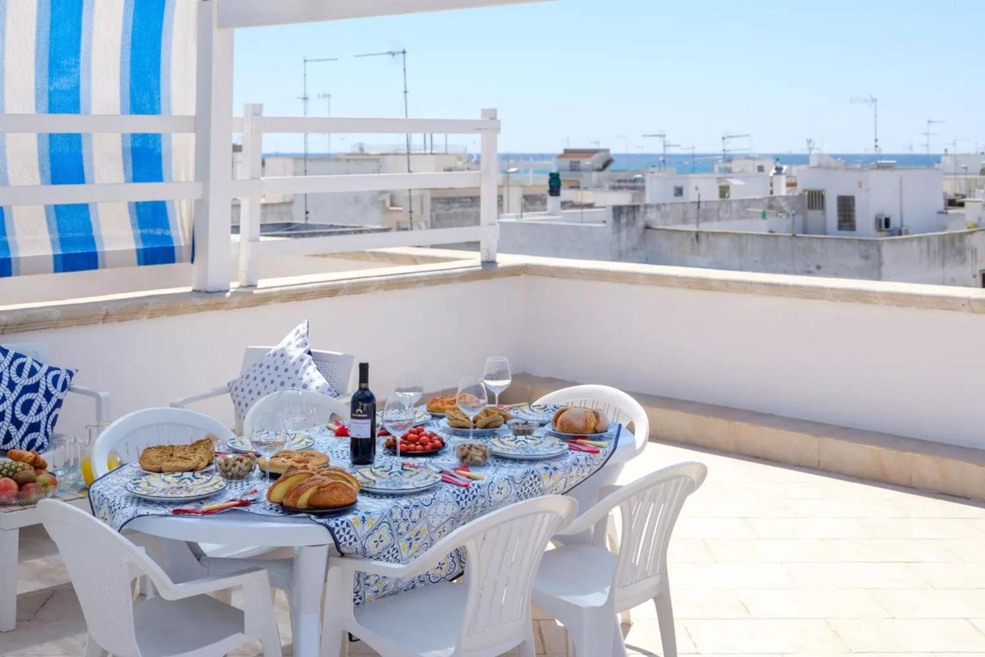 Emerald Residence Sleeps 12 With Sea View Porto Cesareo Zewnętrze zdjęcie